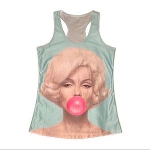 MARILYN MONROE ICONIC BUBBLEGUM GRAPHIC TANK